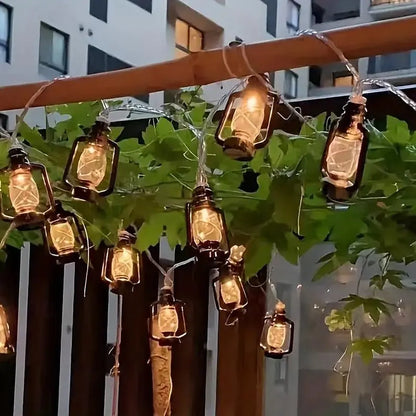 Retro petrolejové lampáše s LED reťazcami: Dekorácie pre domácnosť a záhradu